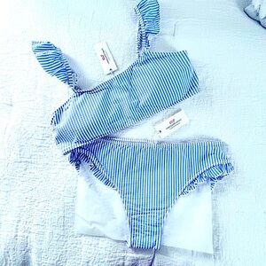 VINEYARD VINES | XLg | Seersucker & Ruffles! | NWT